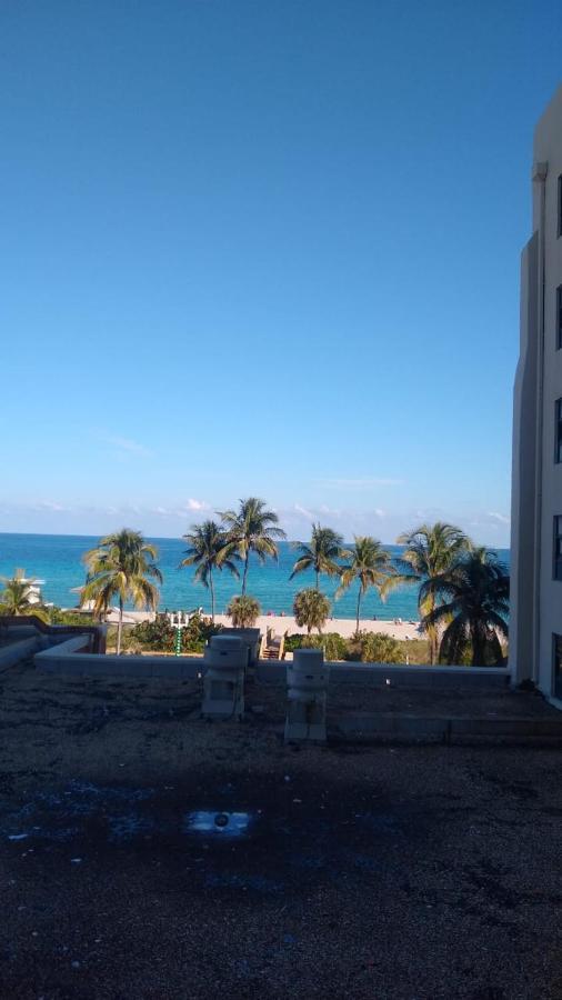 Oceanfront Apartment At Hollywood Beach Resort Exterior foto