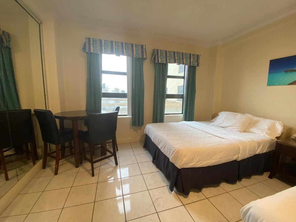 Oceanfront Apartment At Hollywood Beach Resort Exterior foto